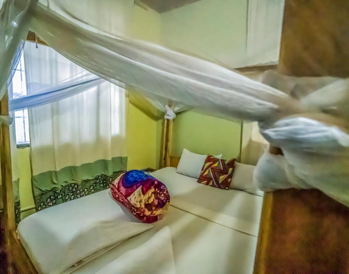The Secret Garden Hotel モシ エクステリア 写真