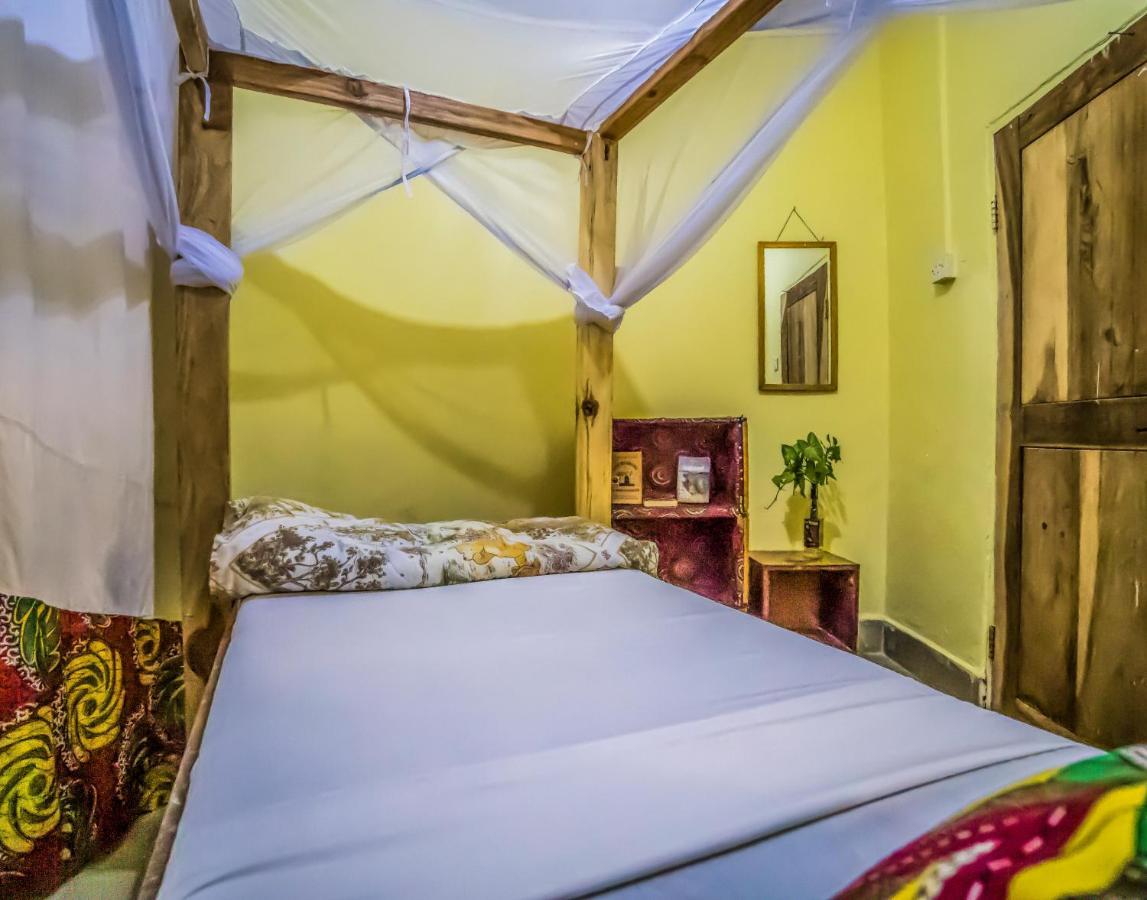 The Secret Garden Hotel モシ エクステリア 写真