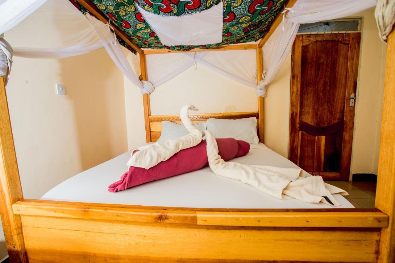 The Secret Garden Hotel モシ エクステリア 写真