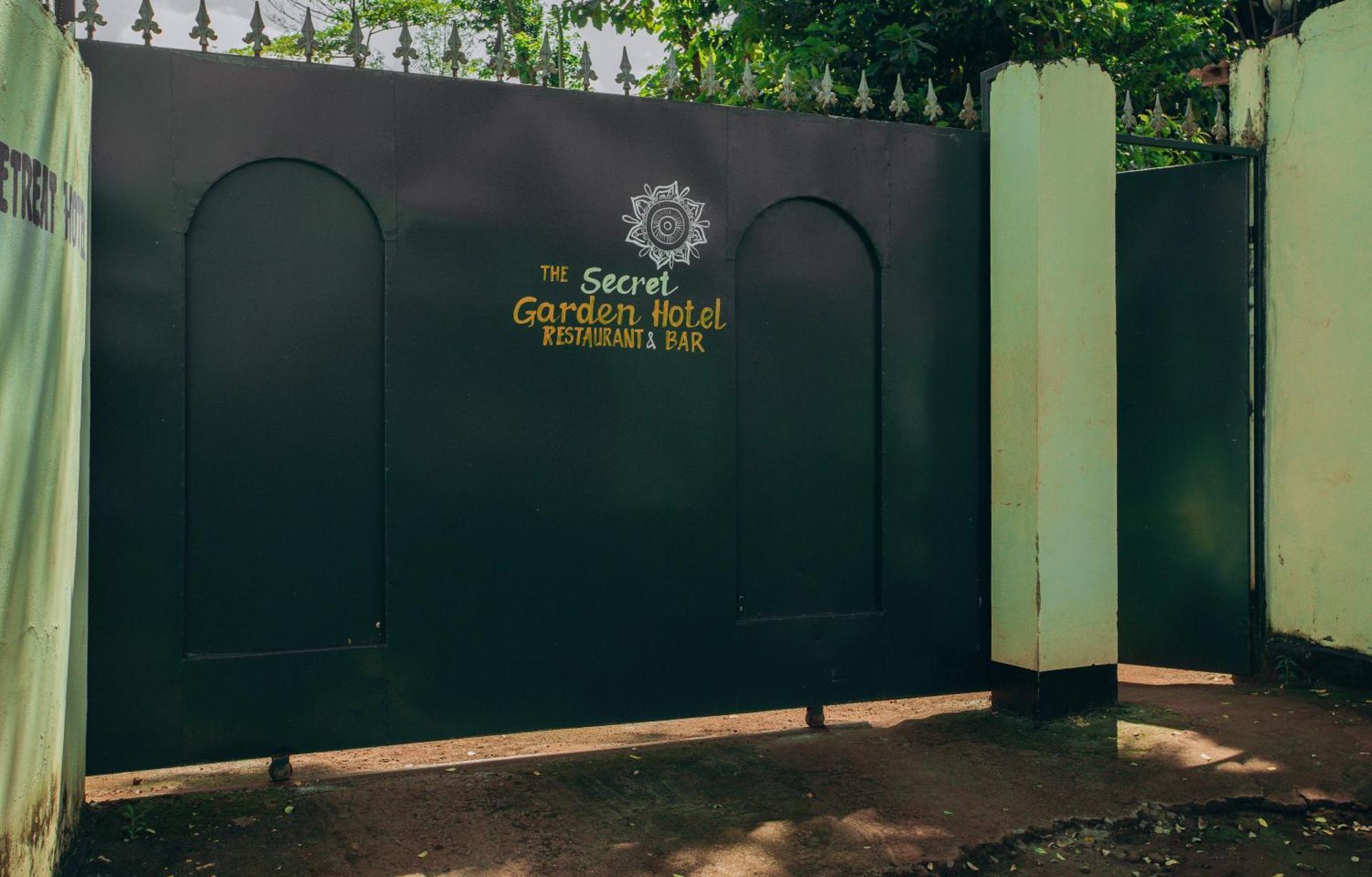 The Secret Garden Hotel モシ エクステリア 写真
